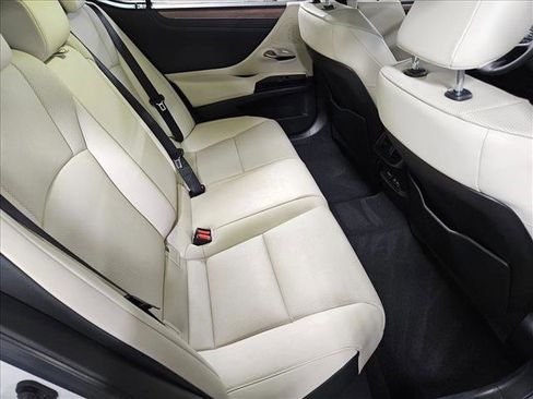 Used 2023 Lexus ES 350 w/ Premium Package image 18