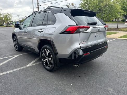 Used 2023 Toyota RAV4 XSE AWD/4WD image 5
