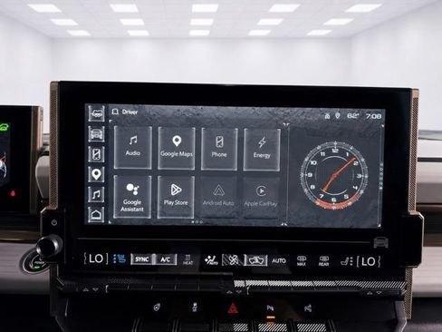 Used 2024 GMC Hummer EV 3X AWD/4WD image 32