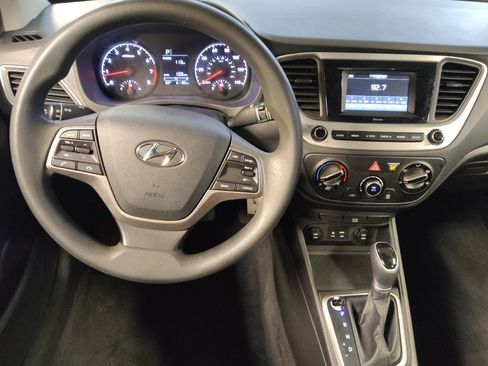 Used 2022 Hyundai Accent SE FWD image 22