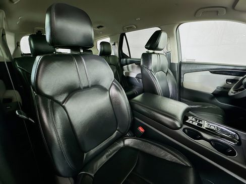 Used 2023 Honda Pilot LX image 26
