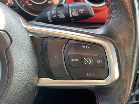 Used 2018 Jeep Wrangler Unlimited Rubicon AWD/4WD image 20