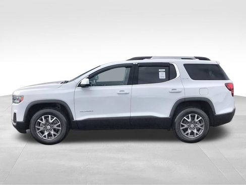 Used 2023 GMC Acadia SLE w/ Driver Convenience Package FWD image 5