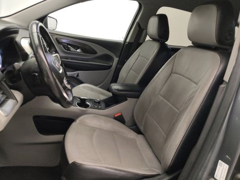 Used 2018 GMC Terrain SLT image 17