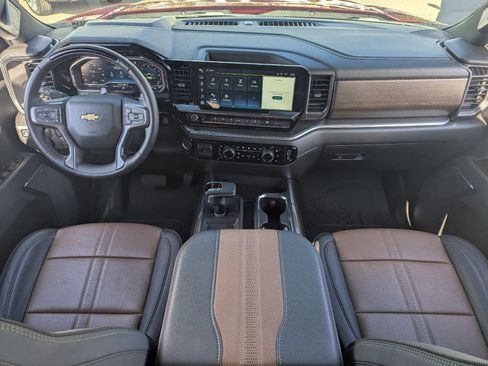 Used 2025 Chevrolet Silverado 1500 High Country image 15