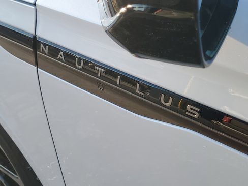 New 2026 Lincoln Nautilus Black Label image 7