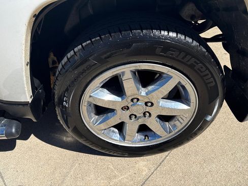 Used 2012 Jeep Liberty Sport AWD/4WD image 19