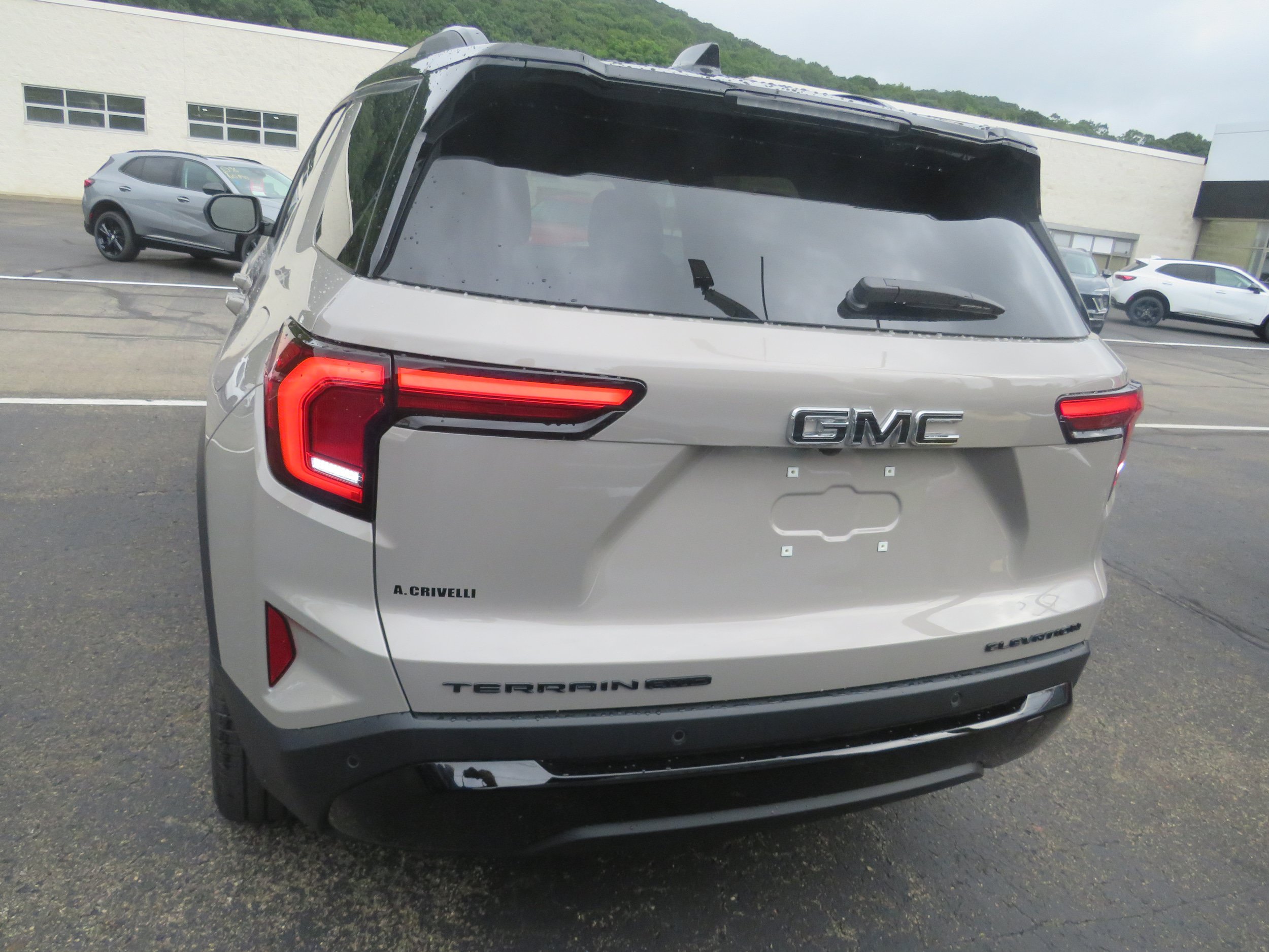 New 2027 GMC Terrain Elevation w/ Elevation Premium Package AWD/4WD image 6