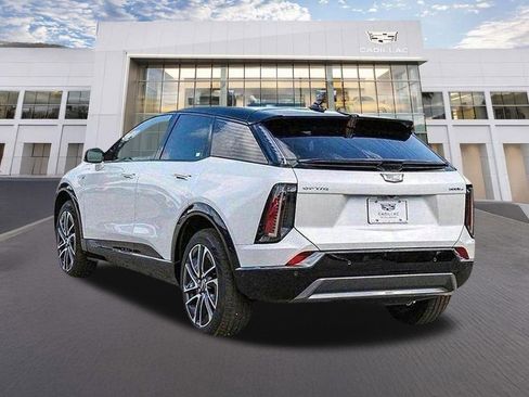 Used 2025 Cadillac Optiq Sport 1 AWD/4WD image 6