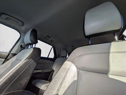 Used 2021 Ford Explorer XLT w/ Equipment Group 202A image 14