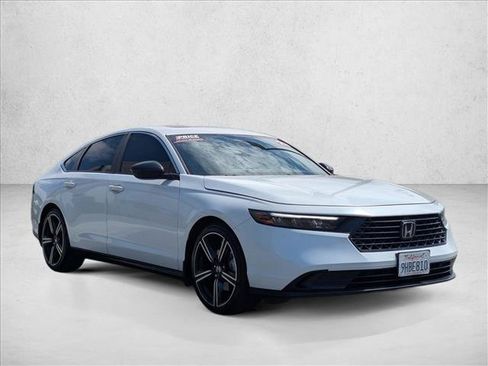 Used 2023 Honda Accord Sport image 3