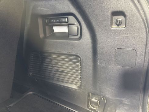 Used 2022 Ford Explorer Limited w/ Equipment Group 301A image 6