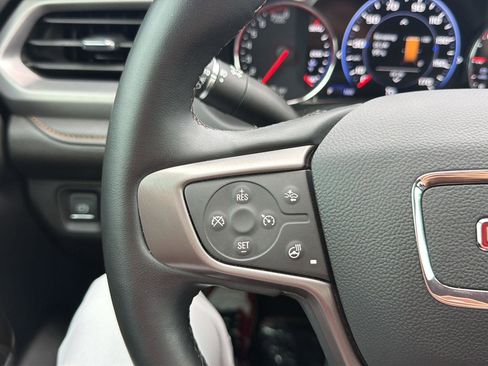 Used 2023 GMC Acadia AT4 w/ Technology Package AWD/4WD image 31