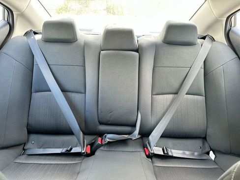 Used 2025 Nissan Altima 2.5 SV image 32