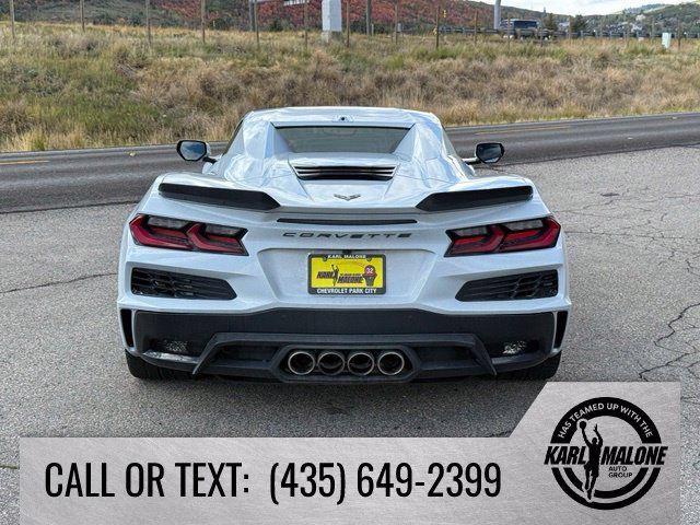 Used 2024 Chevrolet Corvette Z06 w/ Stealth Interior Trim Package RWD image 5