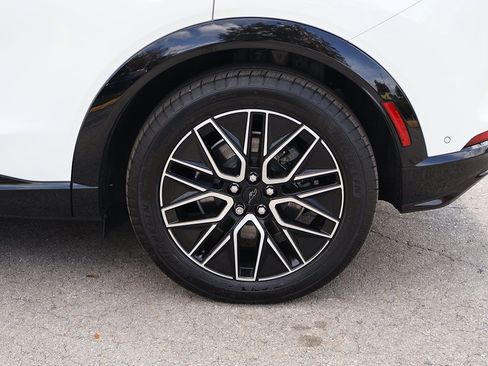 Used 2024 Ford Mustang Mach-E Premium image 22