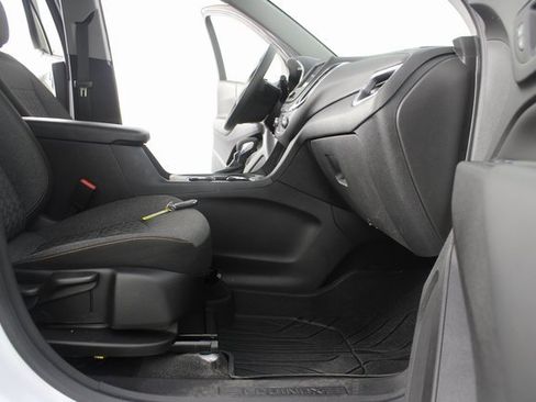 Used 2024 Chevrolet Equinox LT w/ LPO, Floor Liner Package image 21