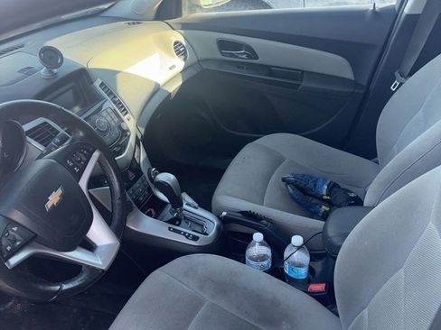 Used 2014 Chevrolet Cruze LT image 10