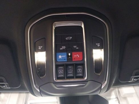 New 2025 Jeep Grand Cherokee Limited image 19