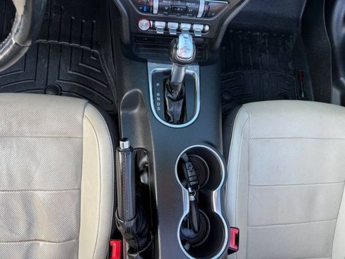 Used 2018 Ford Mustang Premium RWD image 20