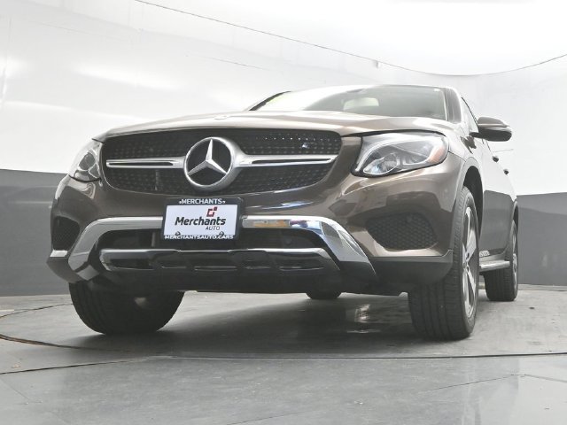 Used 2017 Mercedes-Benz GLC 300 4MATIC Coupe image 43