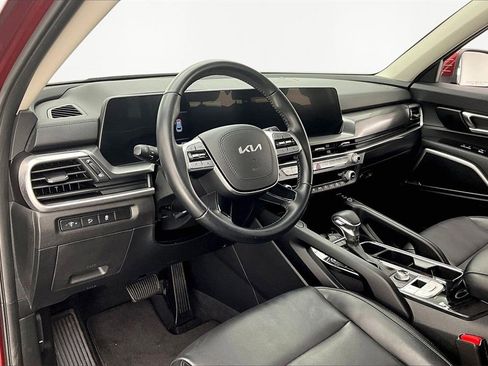 Used 2024 Kia Telluride S w/ S Sunroof Package image 14