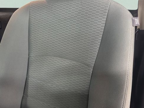 Used 2015 RAM 1500 Express image 21