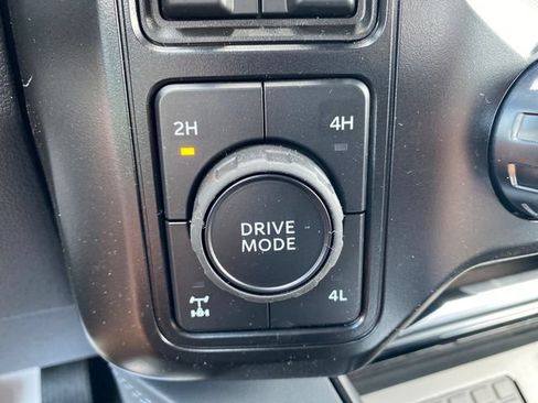 New 2026 Ford F250 Platinum w/ FX4 Off-Road Package AWD/4WD image 32