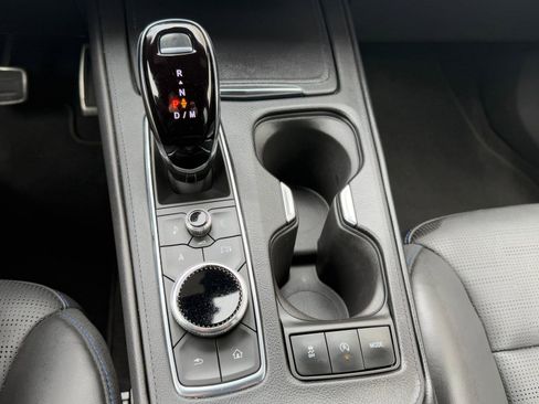 Used 2024 Cadillac XT4 Sport image 18