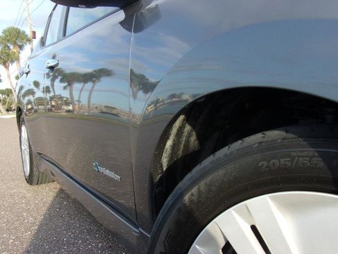 Used 2018 Nissan Leaf S w/ S Charge Package image 8