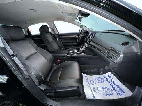 Used 2020 Honda Accord LX image 27