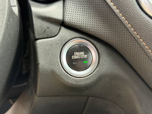 Used 2020 Chevrolet Equinox Premier FWD image 29