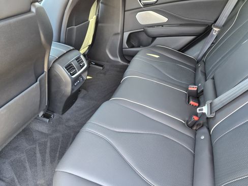 Certified 2025 Acura RDX SH-AWD w/ Advance Package image 29