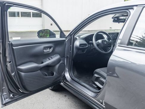 Used 2024 Honda HR-V LX image 23