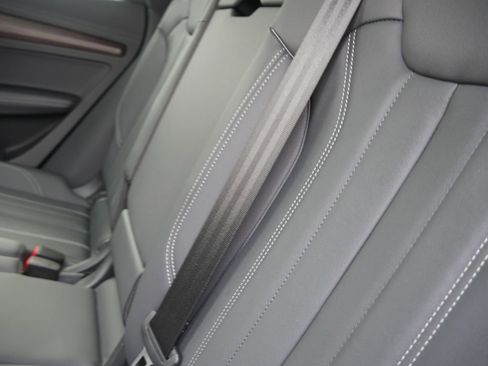 Used 2023 Audi Q5 2.0T Premium Plus w/ Premium Plus Package image 25