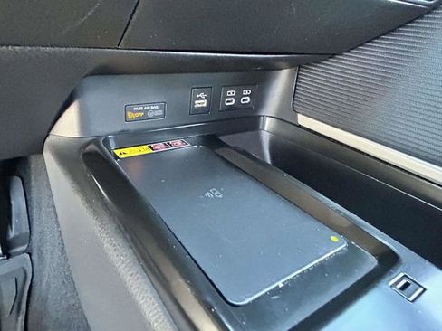 Used 2025 Toyota Camry SE FWD image 20