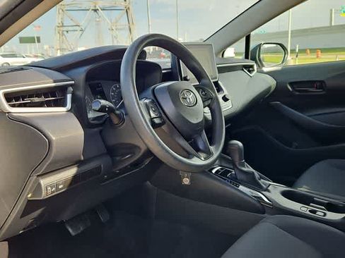Used 2023 Toyota Corolla LE FWD image 10