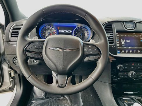 Used 2023 Chrysler 300 S RWD image 11