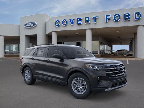 New 2026 Ford Explorer Active w/ Active Comfort Package image 7