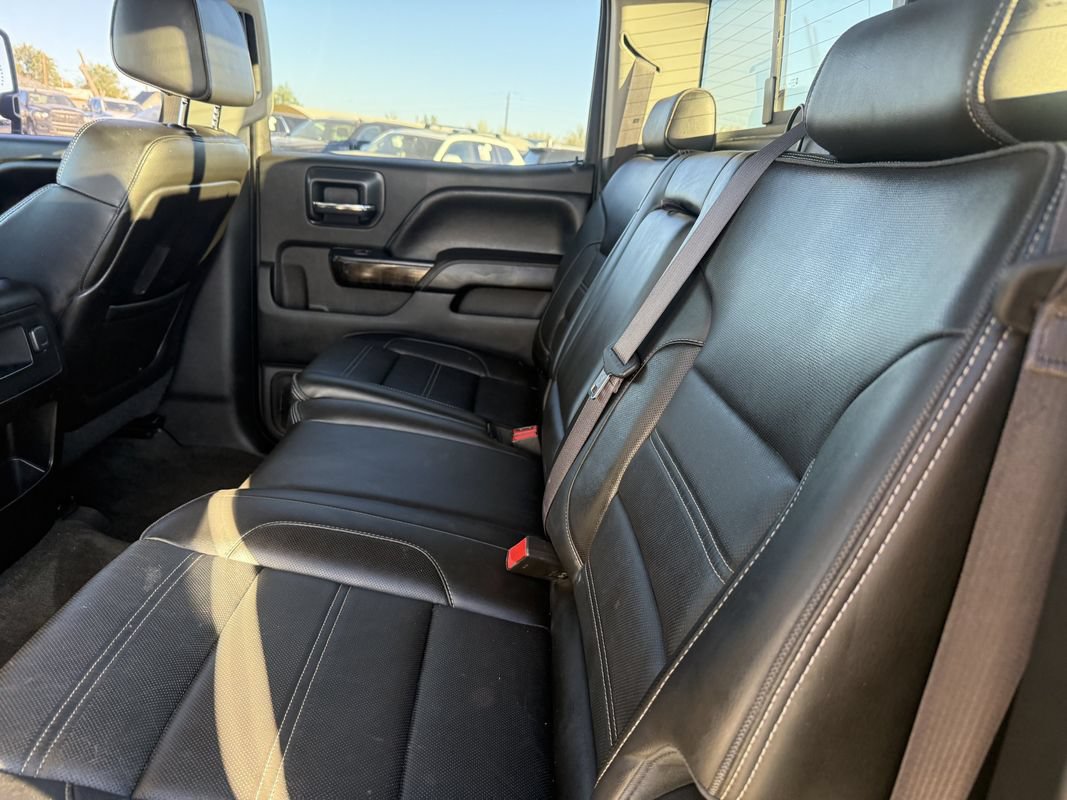 Used 2015 GMC Sierra 2500 Denali w/ Duramax Plus Package AWD/4WD image 23
