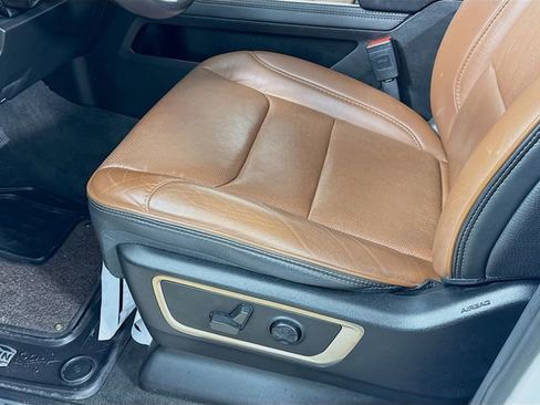 Used 2022 RAM 1500 Limited w/ Body Color Bumper Group image 19