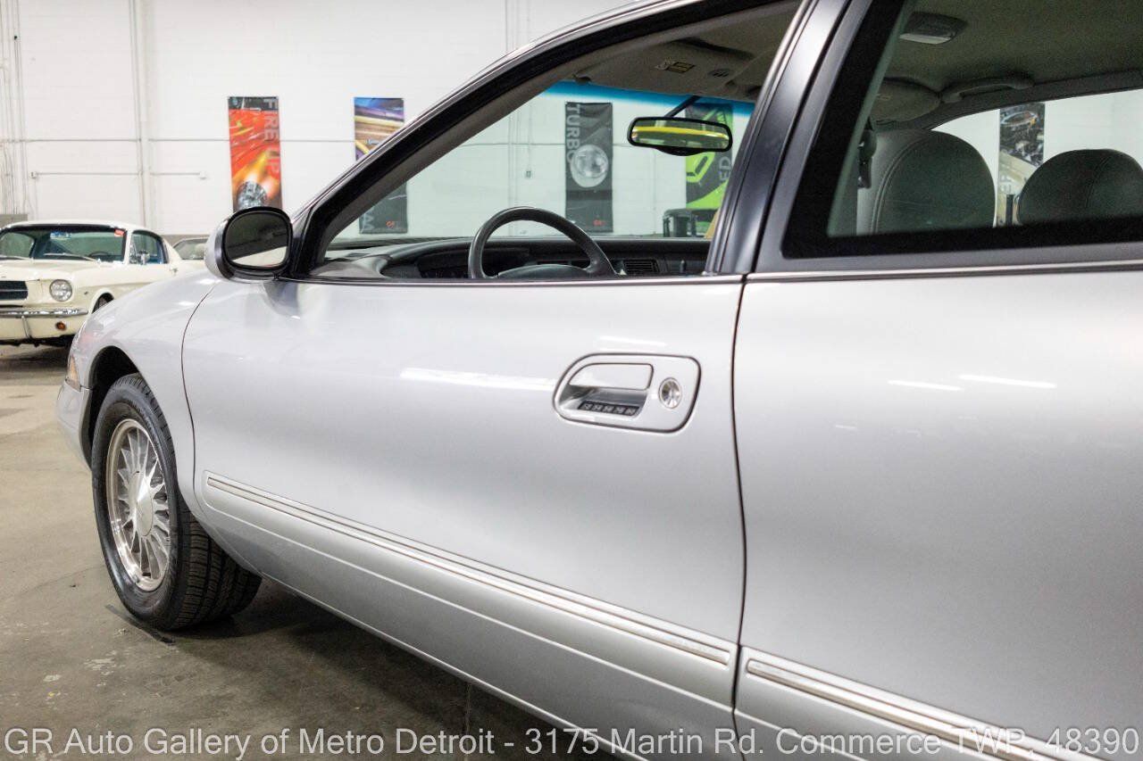 Used 1998 Lincoln Mark VIII RWD image 22