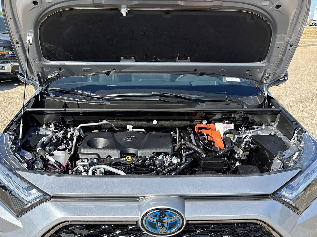 Used 2024 Toyota RAV4 XSE w/ Premium Package AWD/4WD image 3