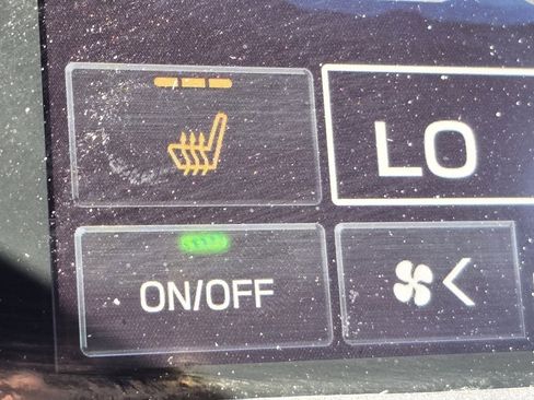 Used 2025 Subaru Outback Wilderness AWD/4WD image 8