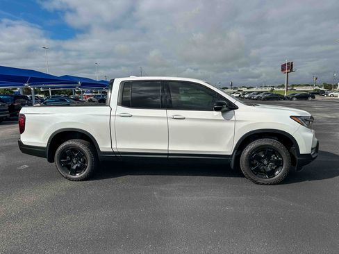 New 2026 Honda Ridgeline Black Edition image 5