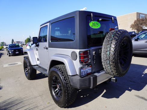 Used 2015 Jeep Wrangler Sahara image 7