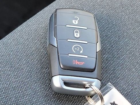 Used 2021 RAM 1500 Big Horn AWD/4WD image 25