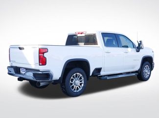 New 2026 Chevrolet Silverado 2500 LTZ w/ LTZ Premium Package AWD/4WD video 4