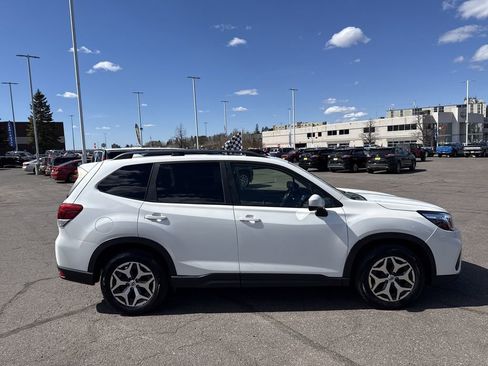 Used 2019 Subaru Forester Premium w/ All-Weather Package AWD/4WD image 8