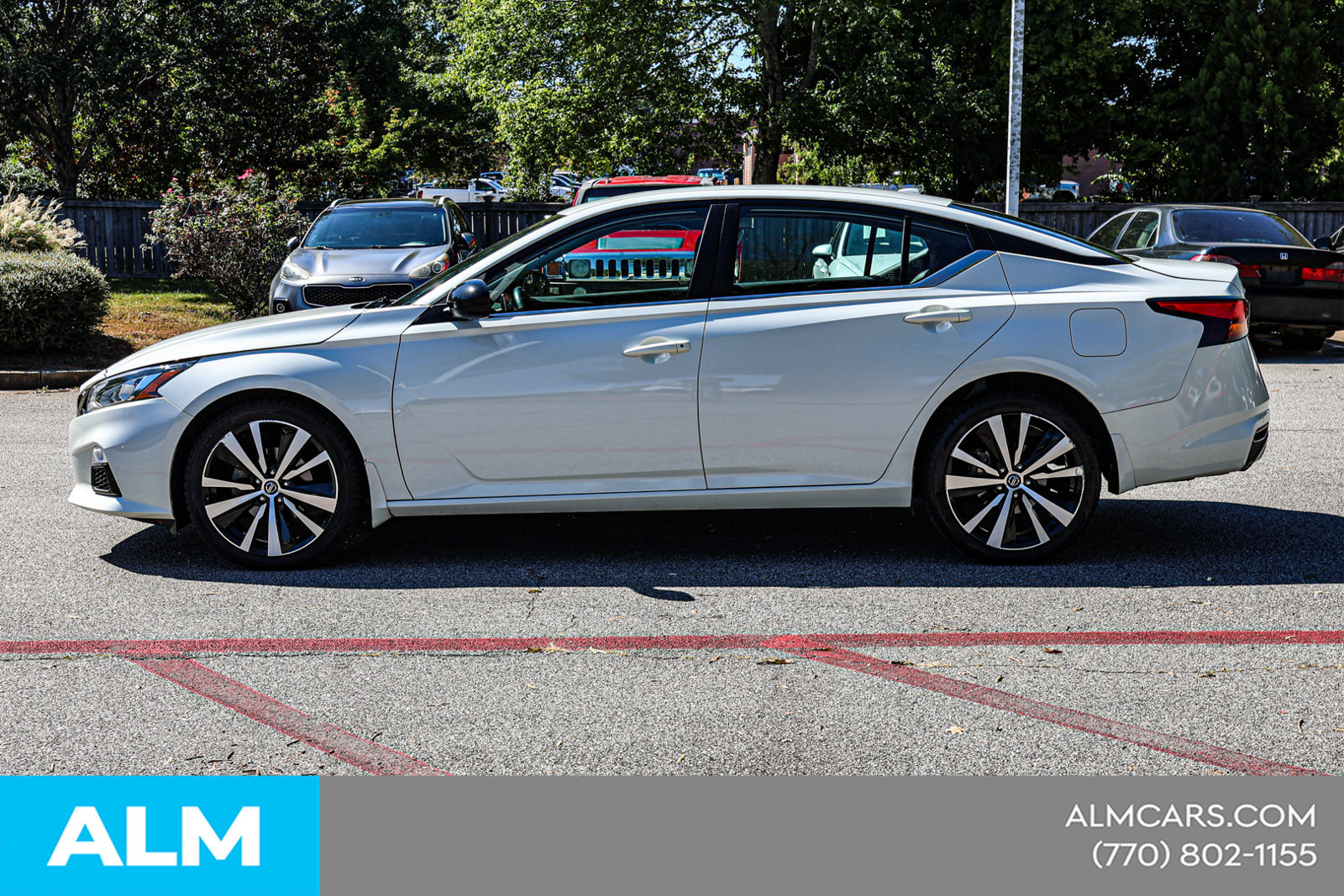 Used 2022 Nissan Altima 2.5 SR AWD/4WD image 9